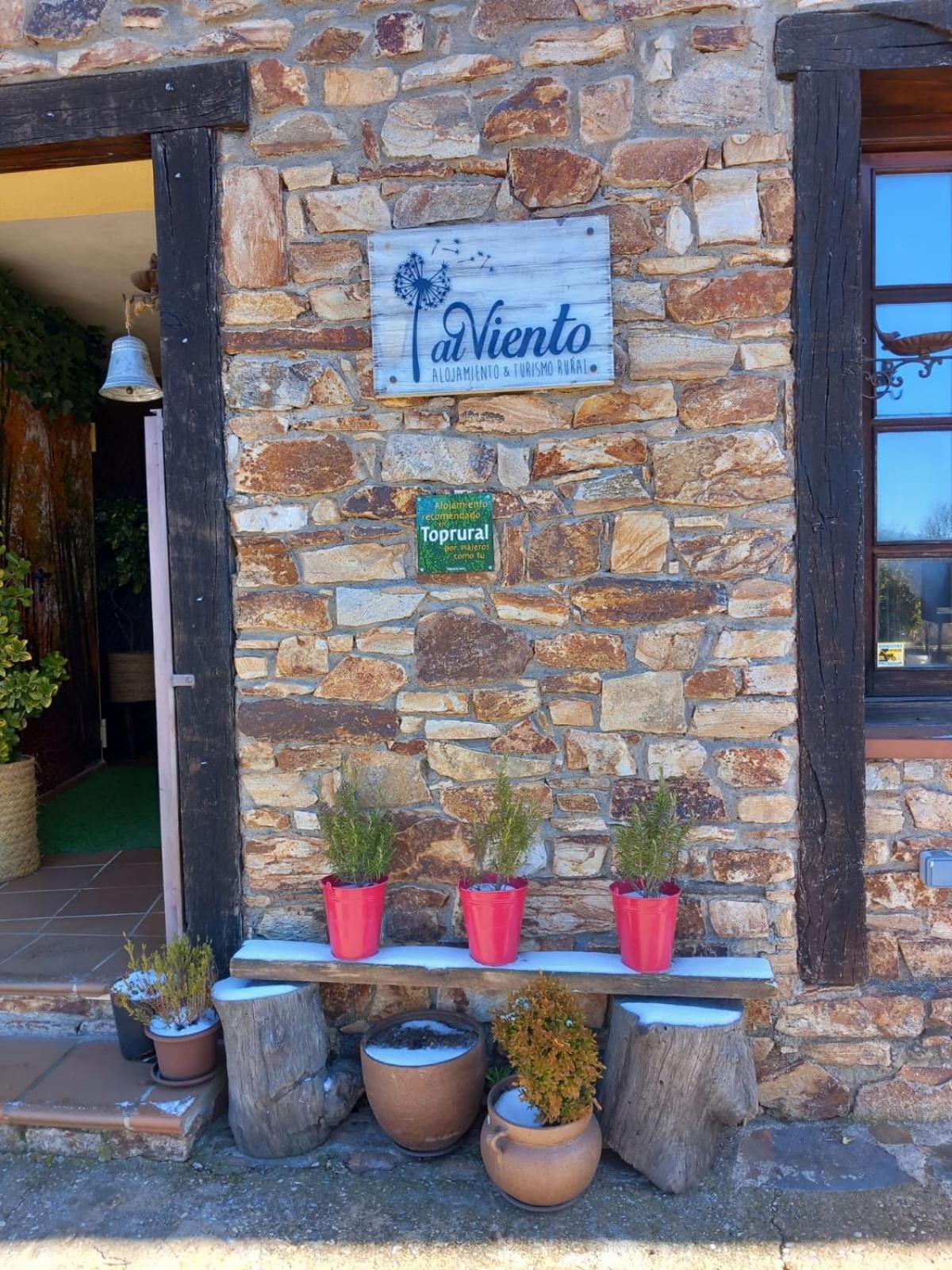 Al Viento, Alojamiento & Turismo Rural Pradena Del Rincon ภายนอก รูปภาพ
