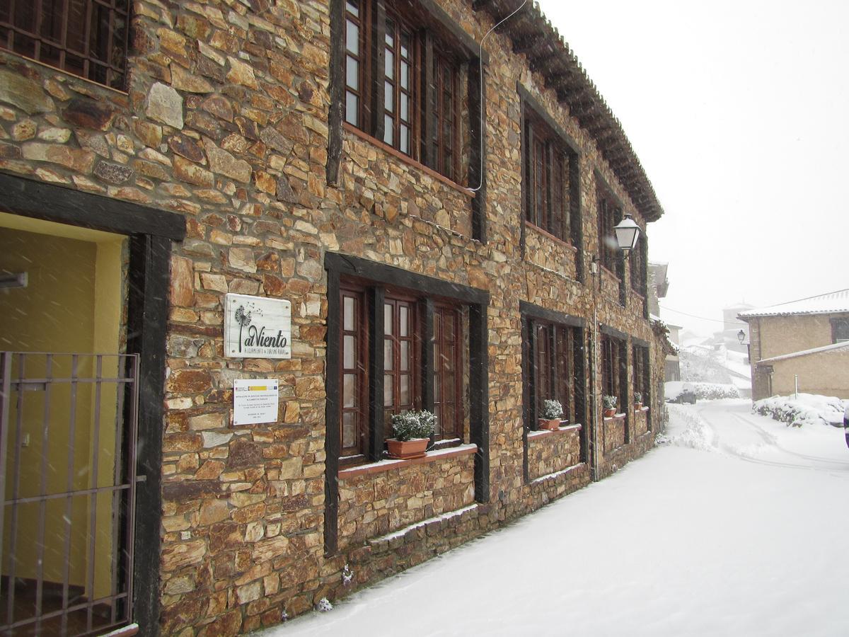 Al Viento, Alojamiento & Turismo Rural Pradena Del Rincon ภายนอก รูปภาพ